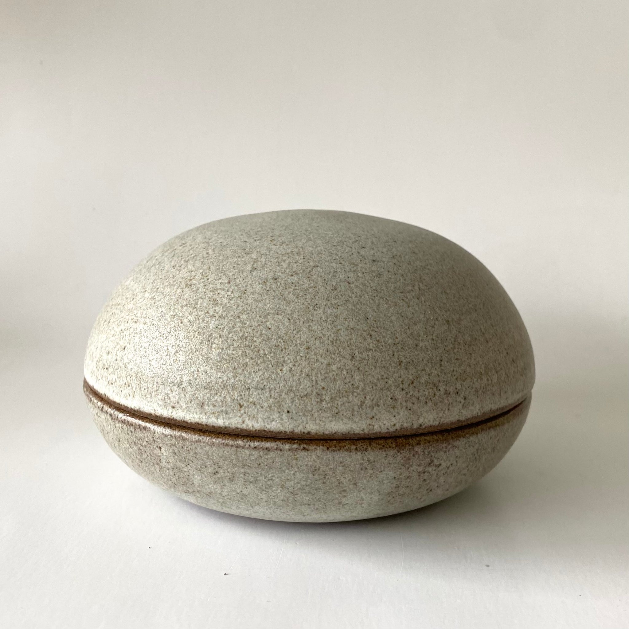 Lidded Jar (Grey)(4015)