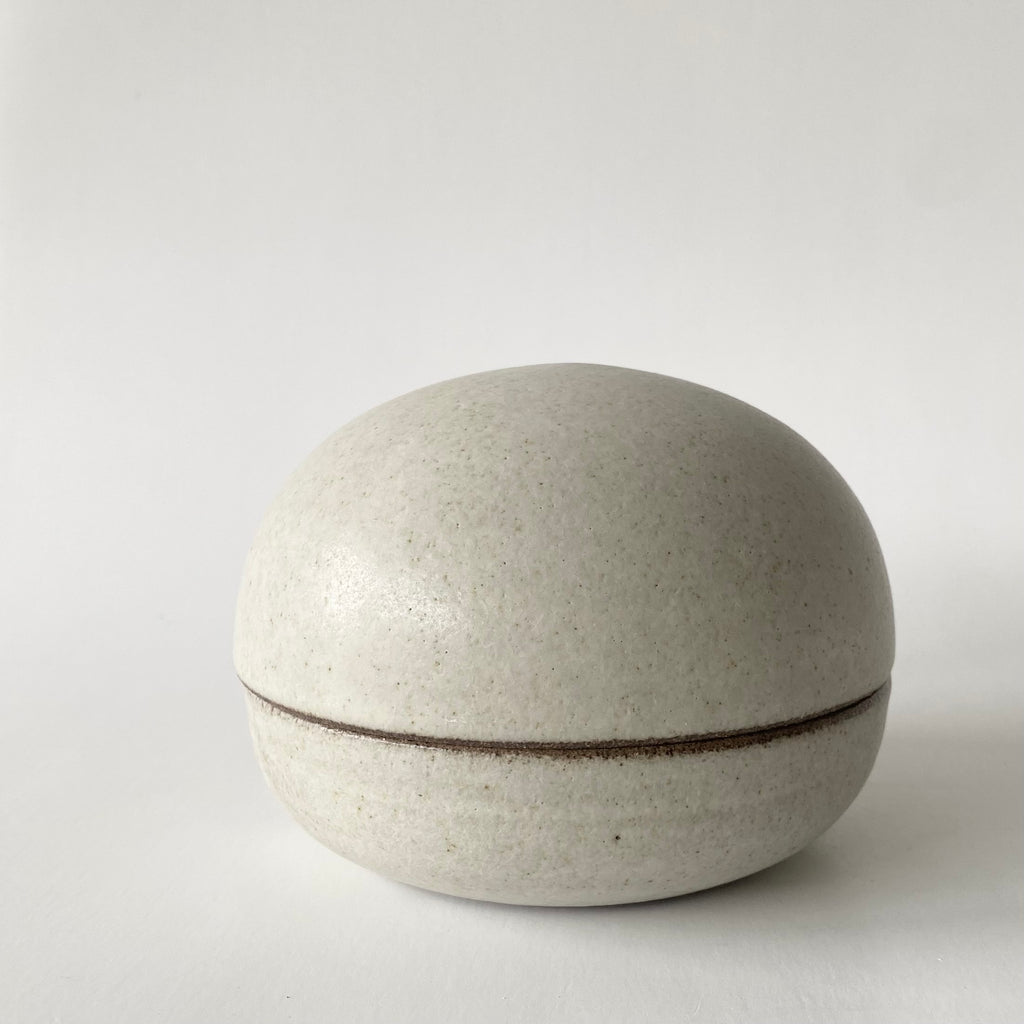 Lidded Jar Grey (Large) (4007)