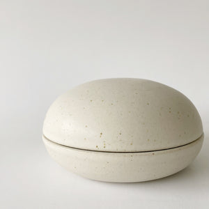 Lidded Jar White ( Large) (4007)