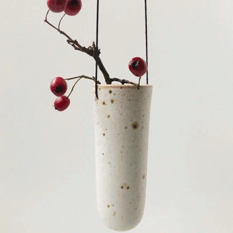 Hanging Vase White (Small) (5007)